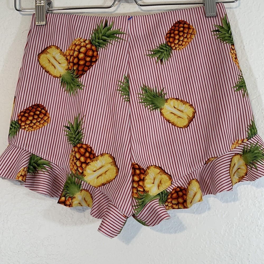 FOREVER 21 Women's Striped Pineapple Shorts Small - Picture 5 of 6